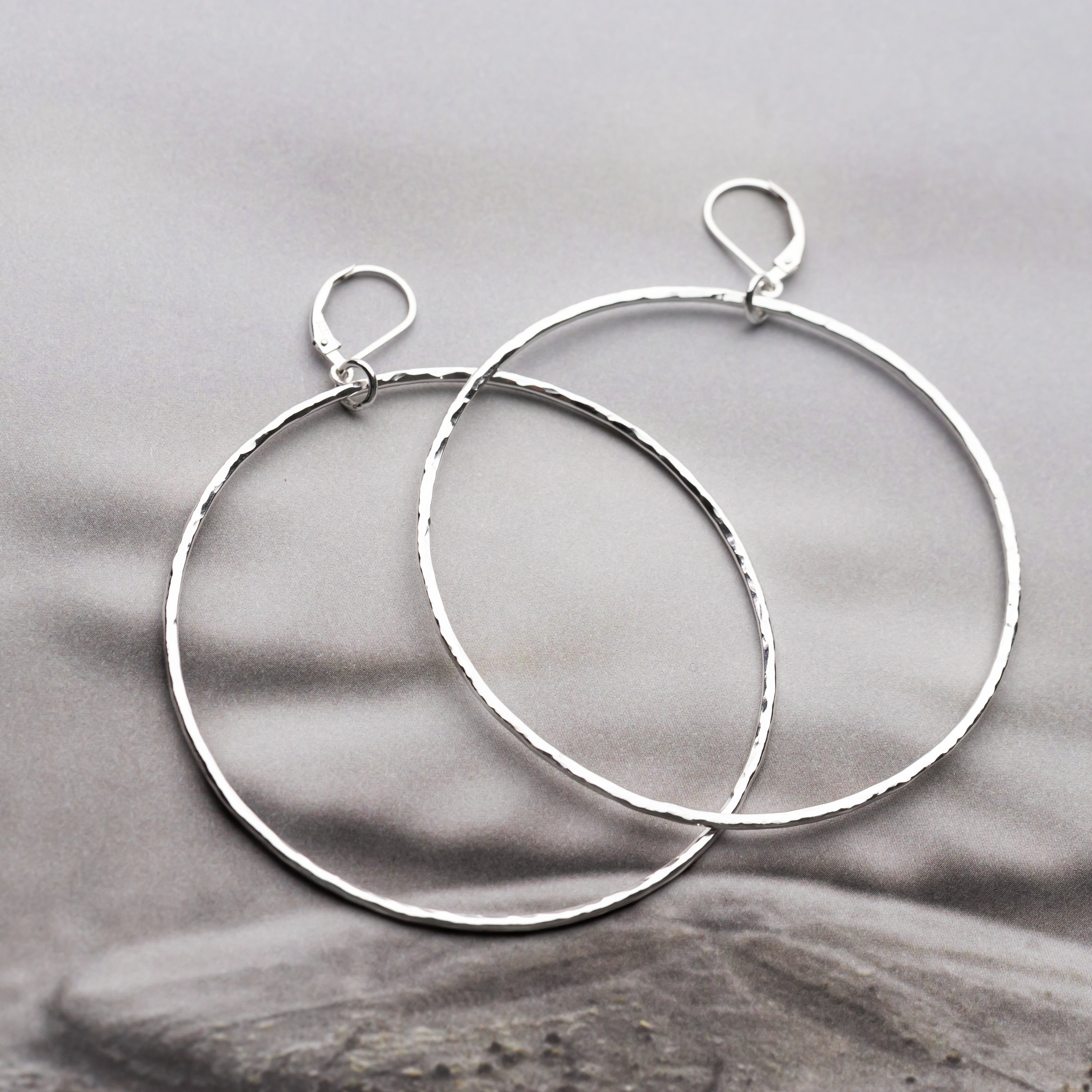 Handmade Sterling Silver Big Circle Lever Back Earrings – Lizardi