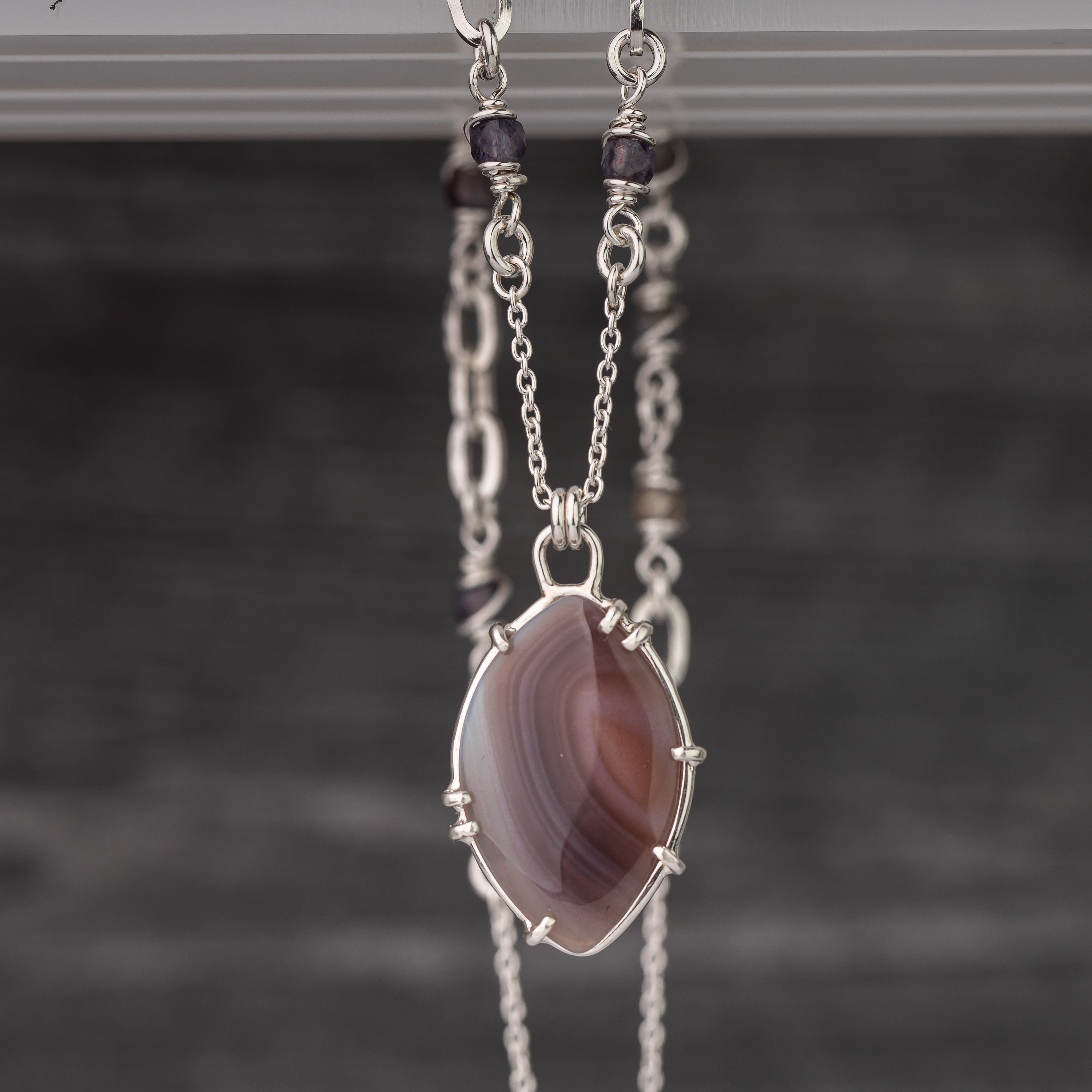 Prong Set Agate Pendant on Iolite Wrapped Chain