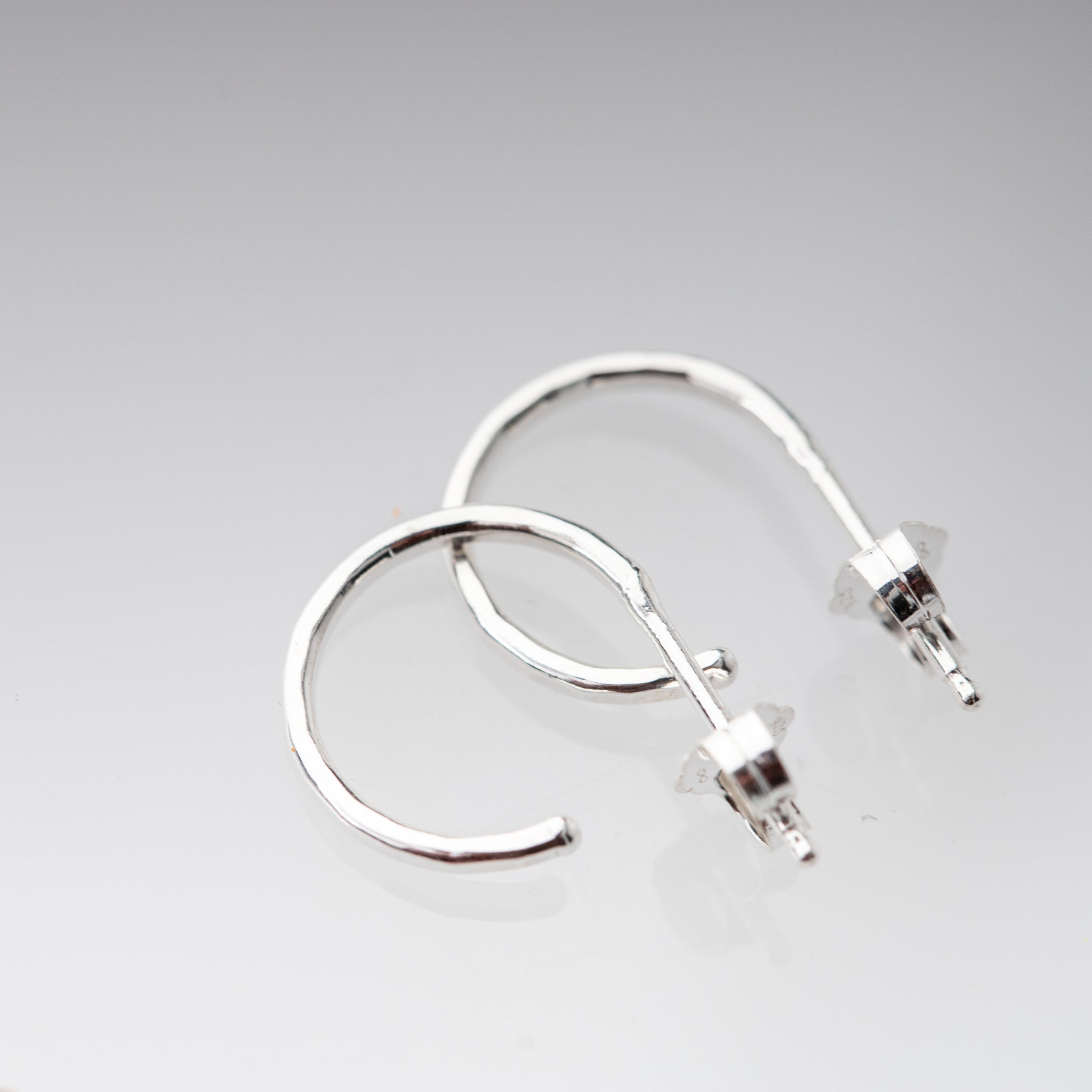 lightweight small silver hoop earrings for sensitive ears