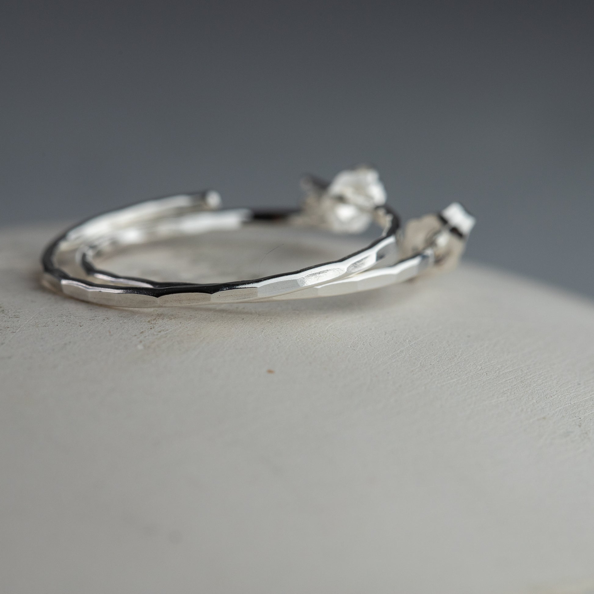faceted hammered silver hoop earrings 25mm size